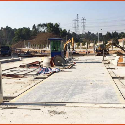 中外運(yùn)長(zhǎng)航集團(tuán)汽車(chē)衡地磅項(xiàng)目施工案例--2018年6月19日